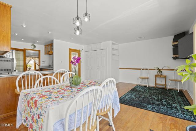 1213 Doris Avenue, Oxnard CA: https://media.crmls.org/mediaz/04241e49-dd06-4bf1-82d6-a7cd8a4ba4ea.jpg