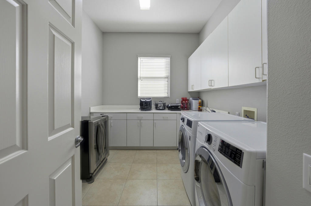 MLS #219137198DA image #24