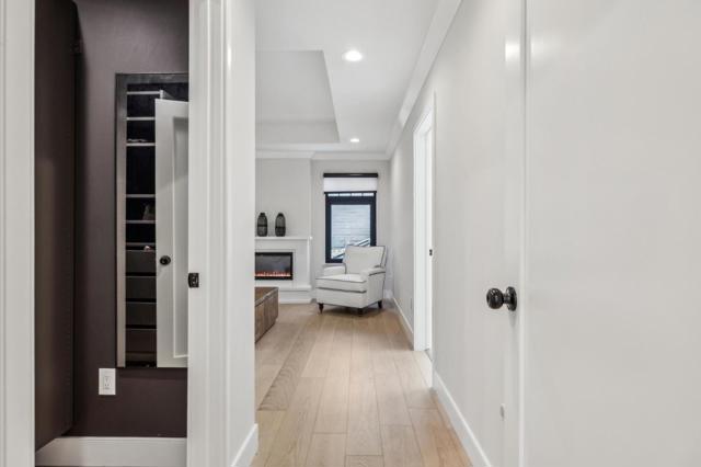 546 Oxford Avenue, Palo Alto CA: https://media.crmls.org/mediaz/04261287-55cd-4dd8-8f21-2a28bae7f4e4.jpg