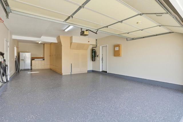 Image 36 of 65 For 3946 Louvre Avenue