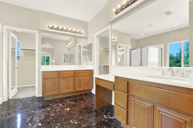 43883 Brookhaven Court, Temecula CA: https://media.crmls.org/mediaz/0426f447-e5a7-42a2-8bac-a95bb320f7cf.jpg