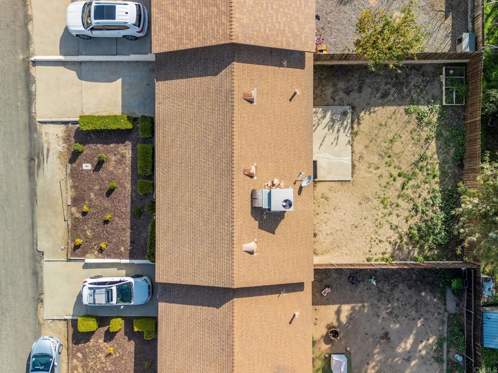 https://media.crmls.org/mediaz/0427d4fd-ae54-4ea6-ac31-853959515170.jpg?preset=X-Large