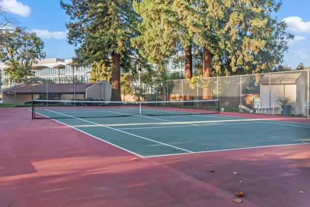 999 W Evelyn Terrace, Sunnyvale CA: https://media.crmls.org/mediaz/042829c4-9d69-4797-ada1-4b0521b8f48c.jpg