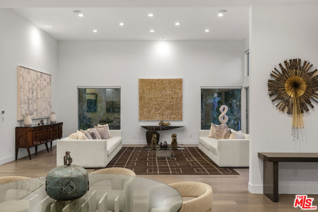 2600 Carman Crest Drive, Los Angeles CA: https://media.crmls.org/mediaz/0428ae7c-e4b8-4bcf-baf6-1773973b18c4.jpg