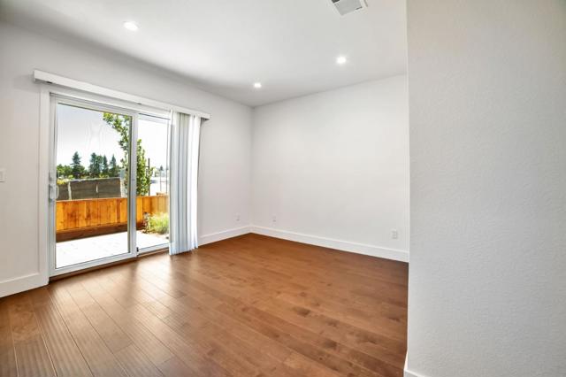 Image 2 of 27 For 7017 Sunglow Terrace