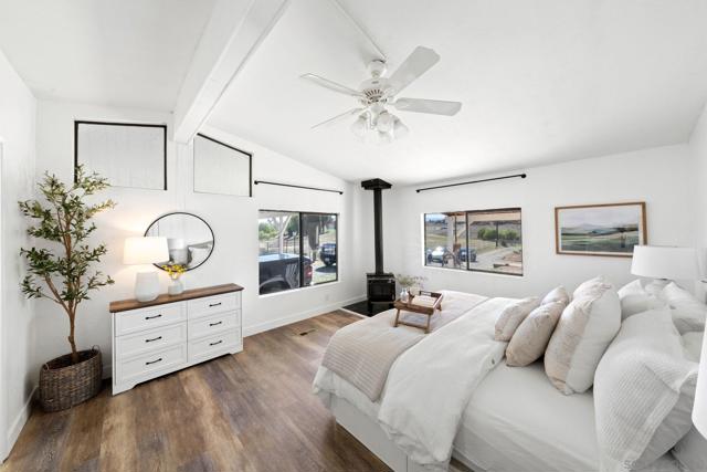 40110 Angora Ln, Temecula CA: https://media.crmls.org/mediaz/042960ad-9d4a-4e06-bf68-2dab43ff91bb.jpg