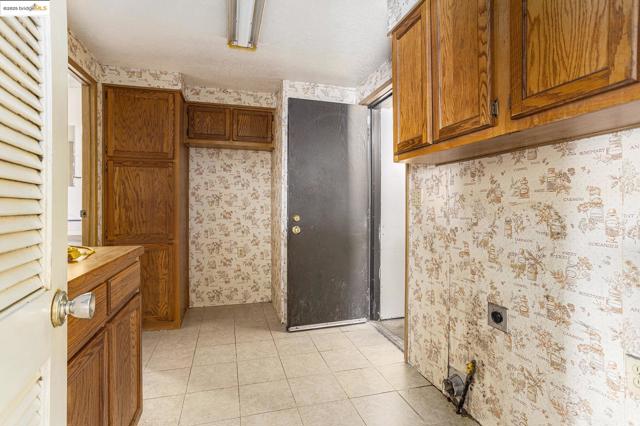 345 Benet Ct, Bethel Island CA: https://media.crmls.org/mediaz/042a87ff-82f5-4ab7-9b9a-41493a8eea7d.jpg