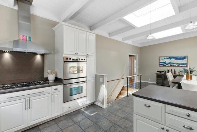 3225 Upper Lock Avenue, Belmont CA: https://media.crmls.org/mediaz/042b5a16-e66d-4e1a-b9cc-7c40597edf5e.jpg