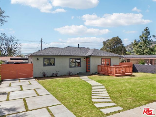 910 Arwin Street, Pasadena CA: https://media.crmls.org/mediaz/042b608d-3ade-4506-bc76-f0f00da71a50.jpg