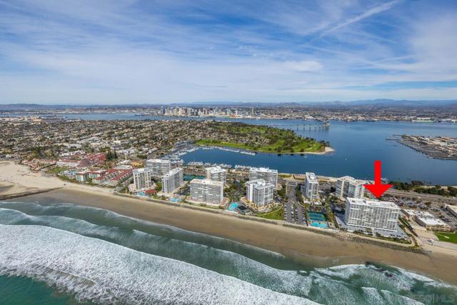 1830 Avenida Del Mundo, Coronado CA: https://media.crmls.org/mediaz/042ca55c-2e24-4f1a-a63f-b4adede83006.jpg