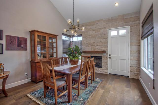 Image 5 of 24 For 1684 Robin Place