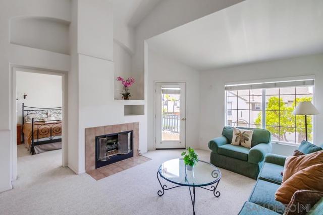 11952 Cypress Canyon Rd, San Diego CA: https://media.crmls.org/mediaz/042d0406-6489-495b-9a79-6b347268bb61.jpg
