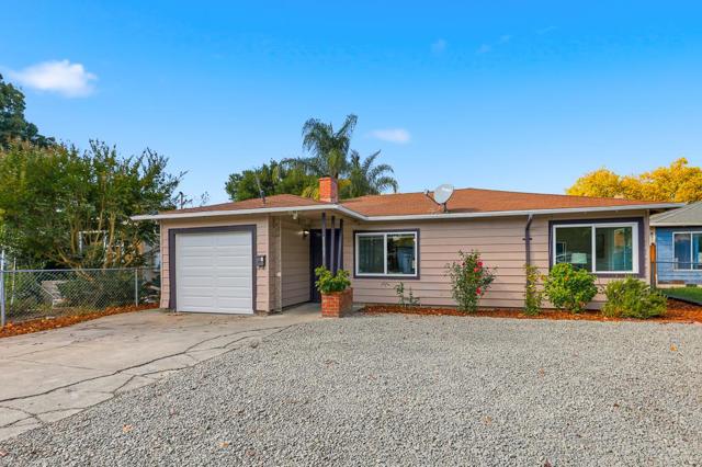 1183 Saratoga Avenue, East Palo Alto CA: https://media.crmls.org/mediaz/042d8528-c90a-4dee-8080-055f26e4f548.jpg