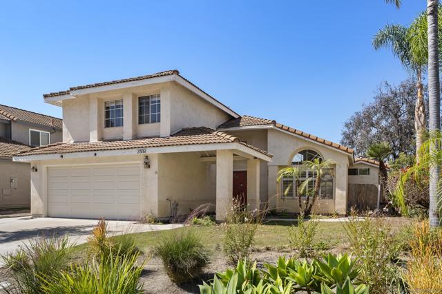 2332 Back Nine St, Oceanside CA: https://media.crmls.org/mediaz/042da5c9-a30e-44e6-a793-5744c7dcc7e3.jpg