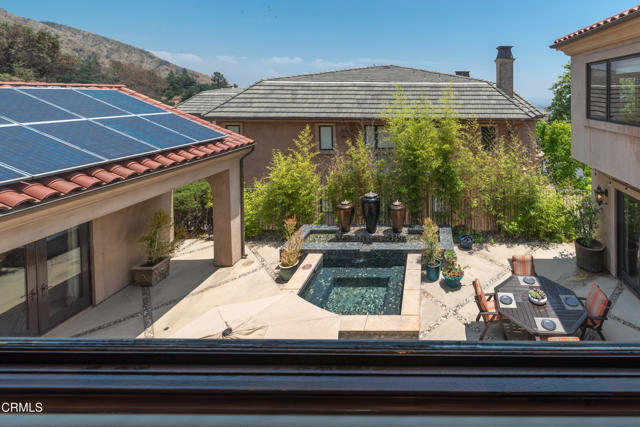 2330 Crystal Lane, Pasadena CA: https://media.crmls.org/mediaz/042df0b8-671b-43bb-b916-ca28cdbf70e3.jpg