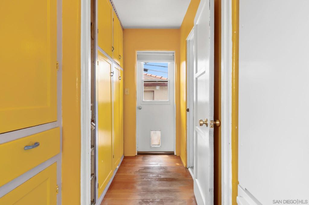 2330 Bancroft - photo 10