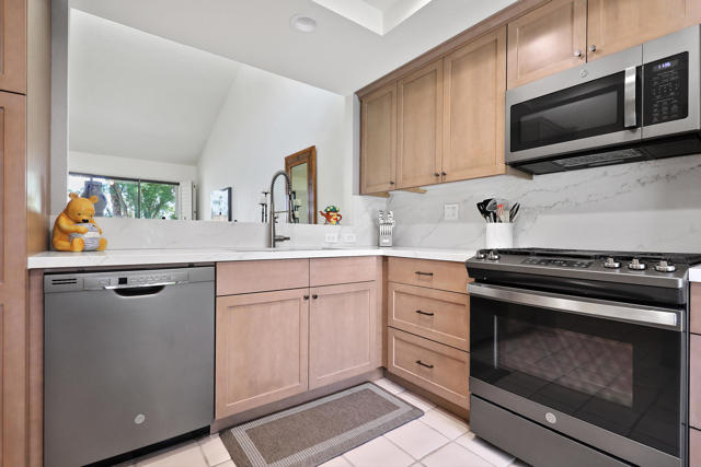 54624 Shoal Creek, La Quinta CA: https://media.crmls.org/mediaz/042e9737-a4fe-4901-9a51-99d2bbc73478.jpg