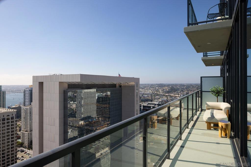 MLS #250032460SD image #24