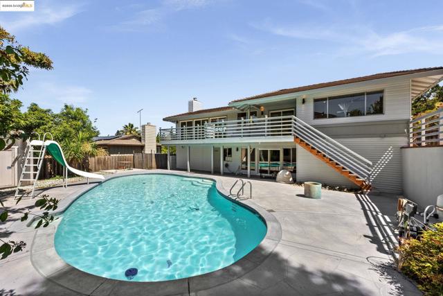 3459 Pinewood Dr, Hayward CA: https://media.crmls.org/mediaz/0430c86a-5344-4112-b386-2daa8673e6e2.jpg