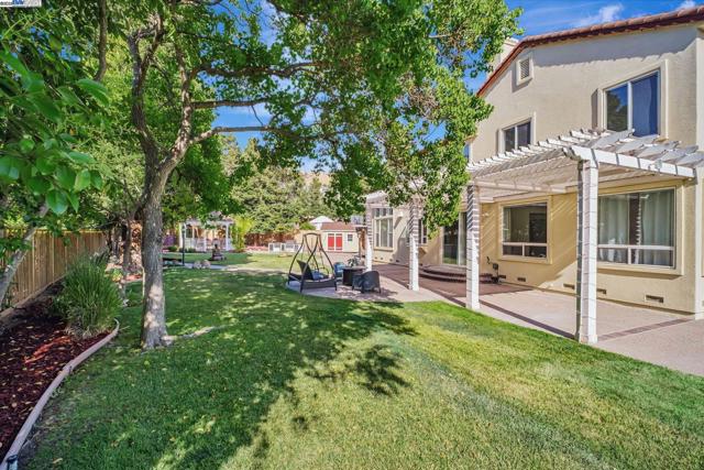 744 Bodega Ct, Fremont CA: https://media.crmls.org/mediaz/04314fb5-cb23-4dba-9211-b183aeae65f8.jpg