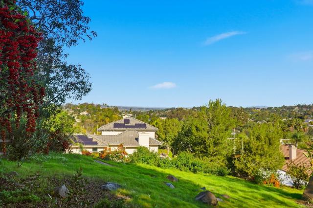 Detail Gallery Image 57 of 68 For 1921 Cresthaven Dr, Vista,  CA 92084 - 4 Beds | 3 Baths