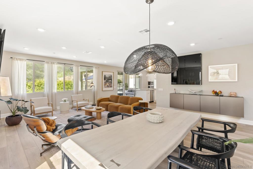 944 Lindbergh - photo 5