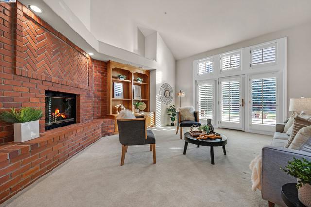 2215 Chardonnay Way, Livermore CA: https://media.crmls.org/mediaz/04348ba6-900f-4afb-b4ed-f3f9812e2112.jpg