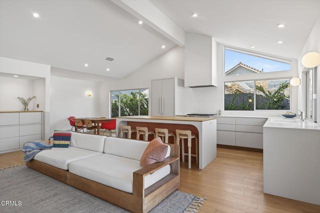 Detail Gallery Image 10 of 39 For 1239 Seafarer St, Ventura,  CA 93001 - 3 Beds | 2 Baths