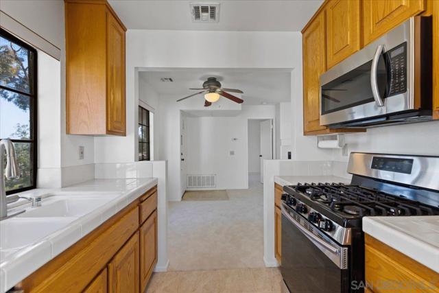13330 Caminito Ciera, San Diego CA: https://media.crmls.org/mediaz/04355019-6369-49cb-93ac-48f7fbb06a59.jpg