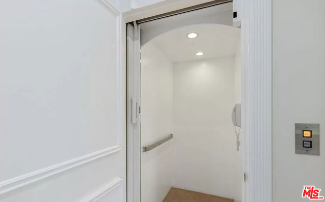 4434 Grimes Place, Encino CA: https://media.crmls.org/mediaz/04361bfa-ea40-401d-a670-09a2a48545b4.jpg