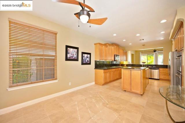 Image 16 of 54 For 5736 Palmera Ln