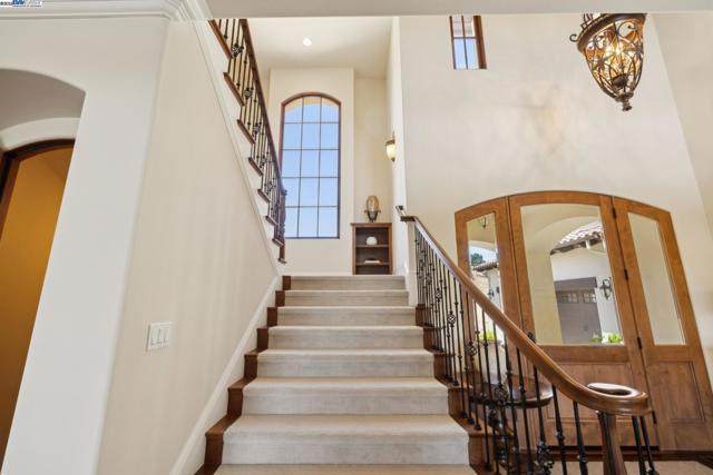 6340 Inspiration Ter, Pleasanton CA: https://media.crmls.org/mediaz/04372740-99bf-492b-9738-fb678fc2ea56.jpg