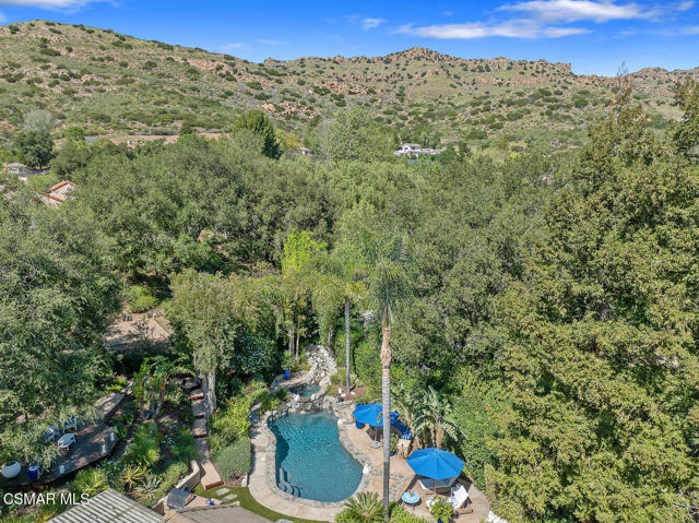 1732 Crooked Trail Place, Westlake Village CA: https://media.crmls.org/mediaz/0437374a-3e60-4836-b8b8-4b36554ff61f.jpg