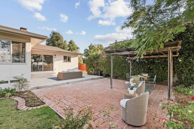 5161 Dorman Dr, San Diego CA: https://media.crmls.org/mediaz/043b1345-b3e1-4b0c-8037-e8e6f6b550ae.jpg