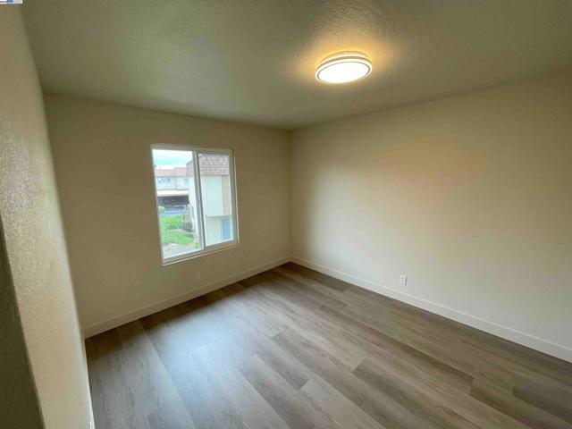 34552 Nantucket Cmn, Fremont CA: https://media.crmls.org/mediaz/043b36bc-9c57-451b-8f06-a3188663eb9c.jpg