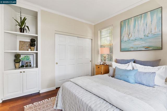 1620 Saint Francis Ct, Benicia CA: https://media.crmls.org/mediaz/043d7eca-6134-4123-ad3f-4336f156dfbf.jpg