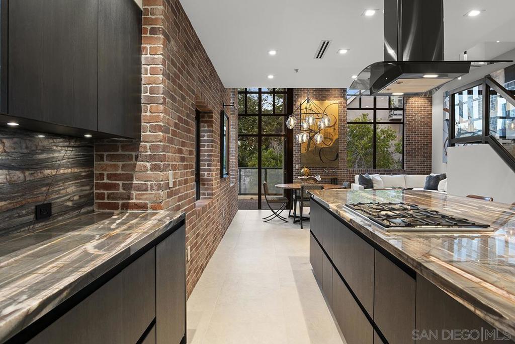 555 Front Street - photo 15