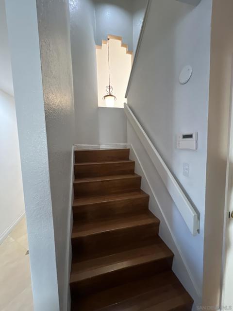 2377 Congressional Drive, El Cajon CA: https://media.crmls.org/mediaz/043f2a65-3b9d-498c-8b22-5e69b52760c2.jpg
