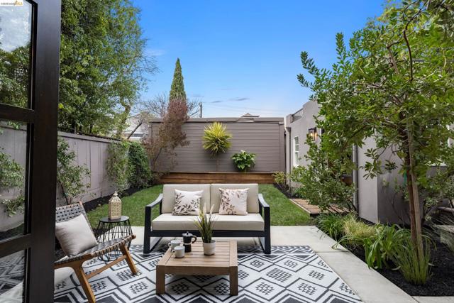 Image 13 of 49 For 636 56th St  