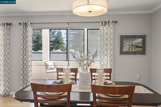 2000 Golden Rain Road, Walnut Creek CA: https://media.crmls.org/mediaz/0440a336-47f6-47fc-862b-80e7db0b78cb.jpg