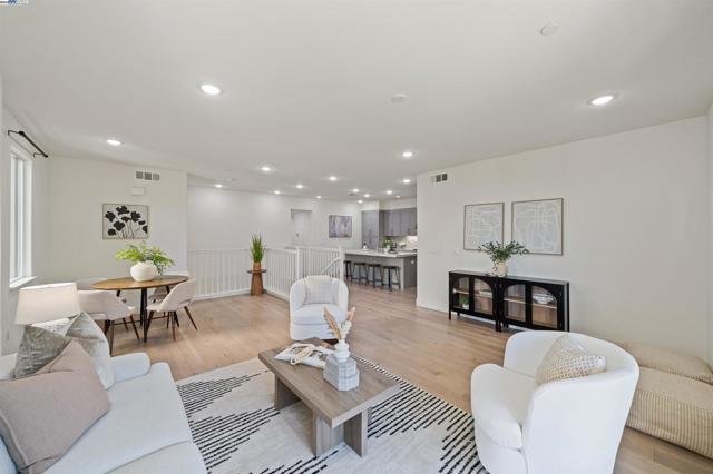 45099 Impress Common, Fremont CA: https://media.crmls.org/mediaz/044125e9-1cf2-4d1a-bf1d-ec09ce2c1574.jpg