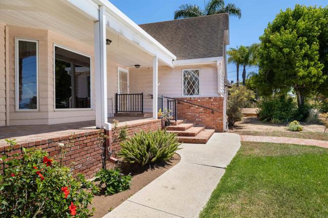 1440 Forest Avenue, Carlsbad CA: https://media.crmls.org/mediaz/0441c18b-a46c-47d7-be01-98bd2c7b0240.jpg