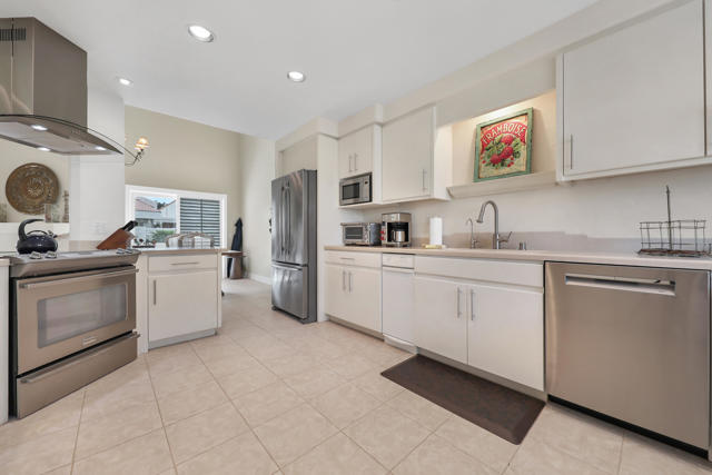 77463 Calle Mazatan, La Quinta CA: https://media.crmls.org/mediaz/044217fa-05c8-4c8a-90c1-eaae5ac5c950.jpg