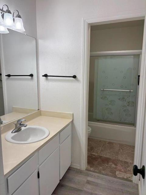 248 Caliente Drive, San Leandro CA: https://media.crmls.org/mediaz/0442d13e-9aa1-4270-9f0a-154757247eb5.jpg