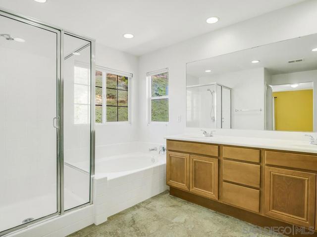 460 Chardonnay Court, San Marcos CA: https://media.crmls.org/mediaz/04444656-3b5b-4cd4-92b2-510f86216a86.jpg
