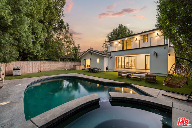 5062 Woodley Avenue, Encino CA: https://media.crmls.org/mediaz/04448072-b12d-424e-89db-8b01c49cb172.jpg
