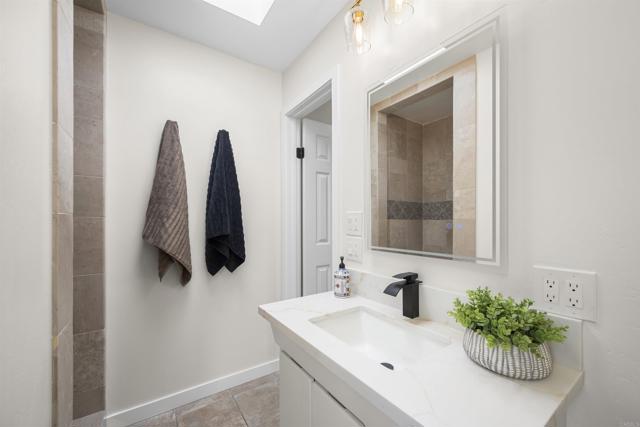 3710 Milan Street, Point Loma CA: https://media.crmls.org/mediaz/04458777-5165-43d4-8d0c-9e6936cfc86f.jpg