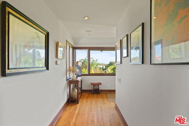 2303 Tuna Canyon Road, Topanga CA: https://media.crmls.org/mediaz/0445d5c6-d102-4572-80e3-2a399a0e0612.jpg