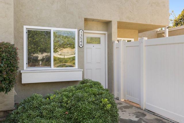 Detail Gallery Image 5 of 41 For 13544 Comuna Drive, Poway,  CA 92064 - 3 Beds | 2/1 Baths