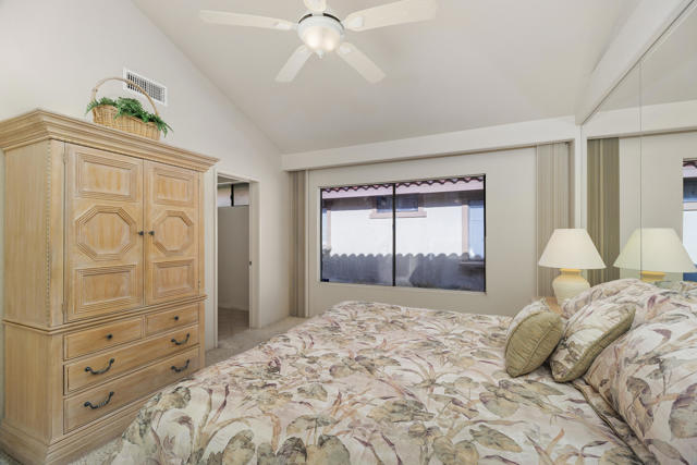 322 Villena Way, Palm Desert CA: https://media.crmls.org/mediaz/0446b7f7-6313-4366-9196-a5ffb20d9382.jpg
